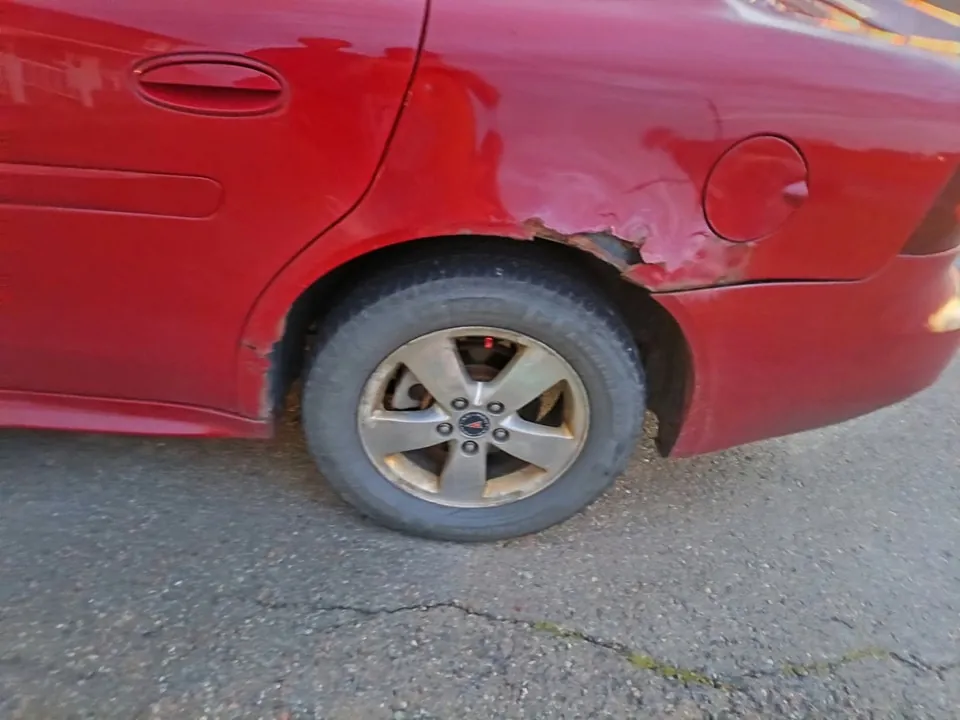 Pontiac Grand Prix 2006 photo 4