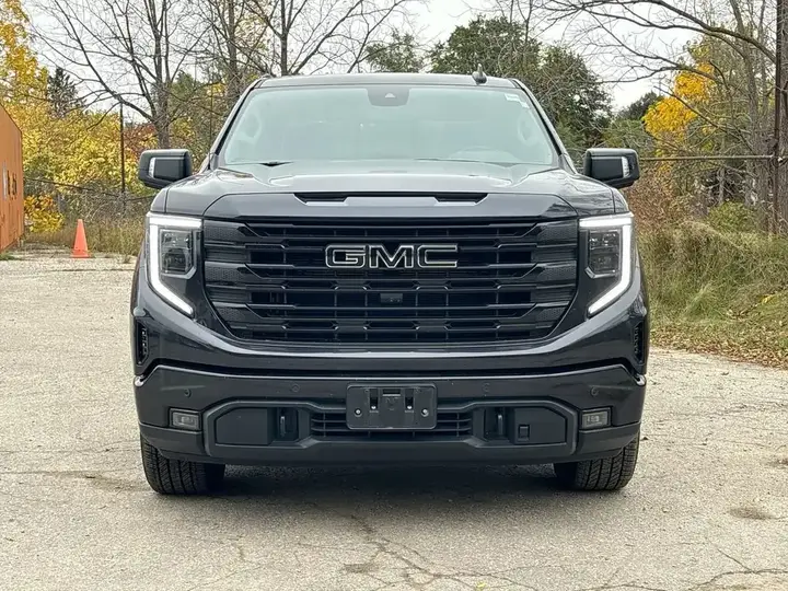 GMC Sierra 1500 2024 photo 3