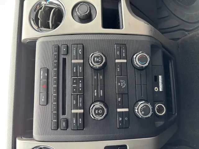 Ford F-150 2011 photo 4