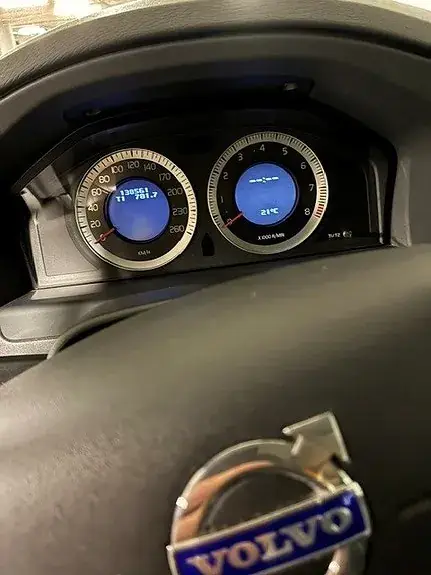 Volvo V70 2010 photo 4