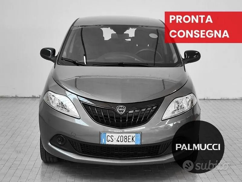 Lancia Ypsilon 2023 photo 2