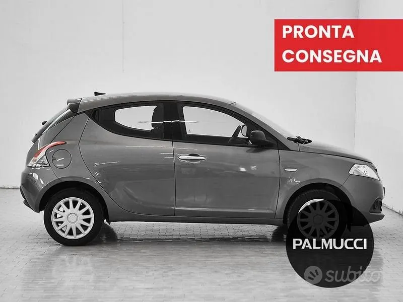 Lancia Ypsilon 2023 photo 5