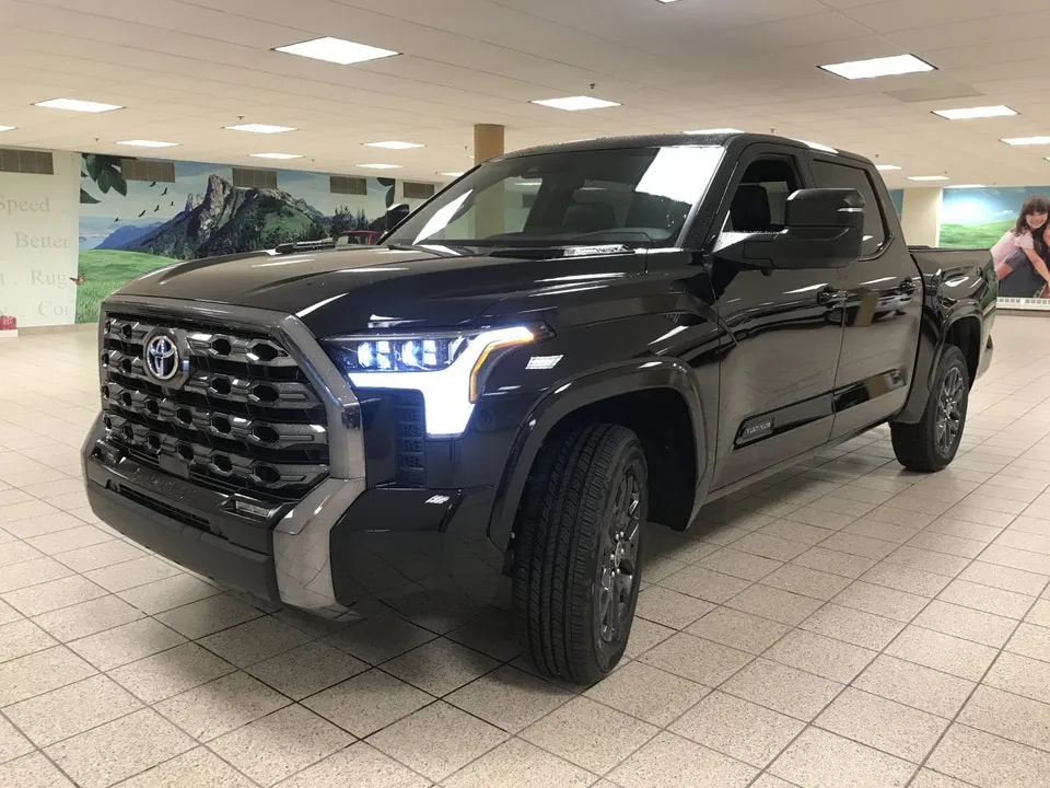 Toyota Tundra 2026 photo 3