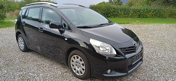 Toyota Sportsvan 2011 photo 5