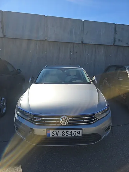 Volkswagen Passat 2017 photo 2