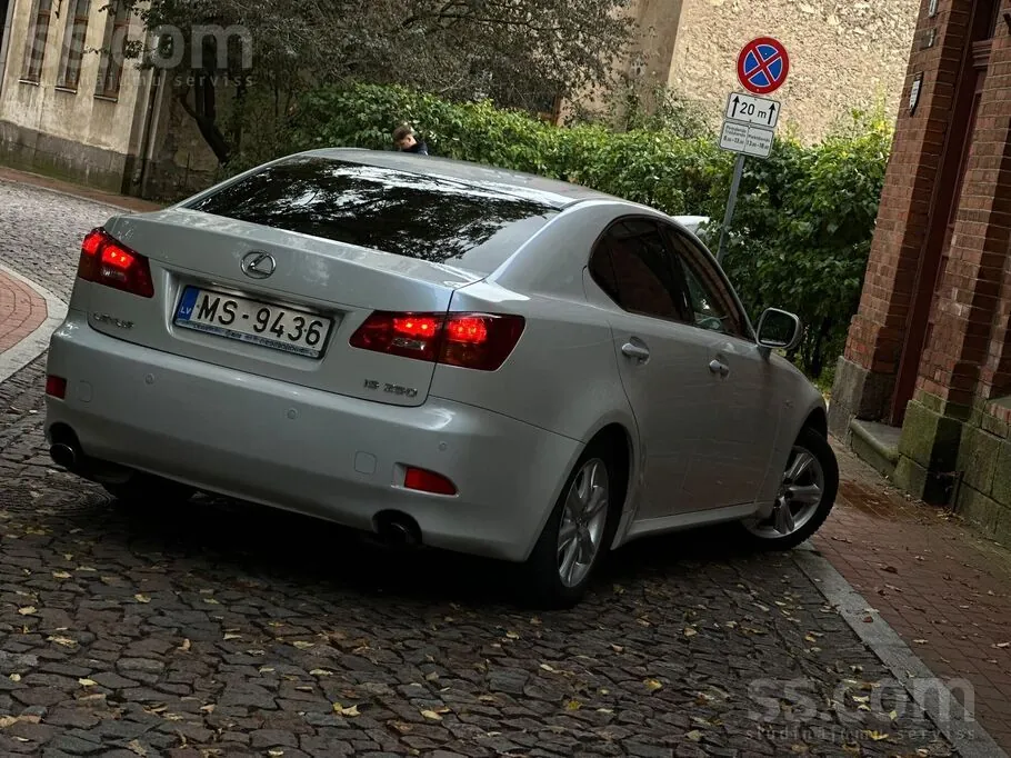 Lexus Is 2007 photo 4