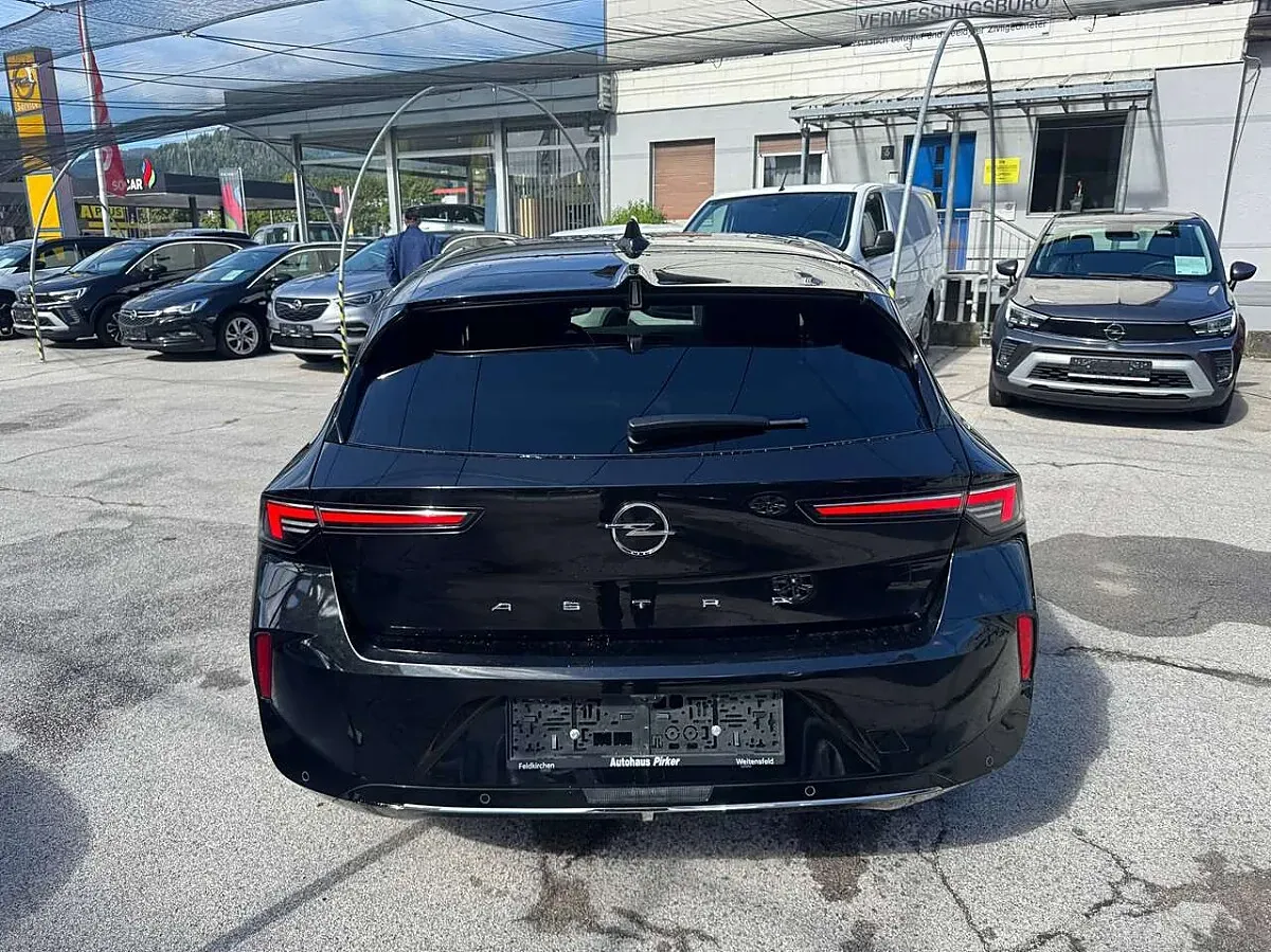Opel Astra 2023 photo 3