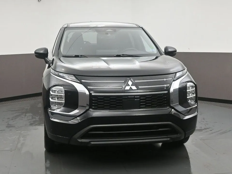 Mitsubishi Outlander 2025 photo 2