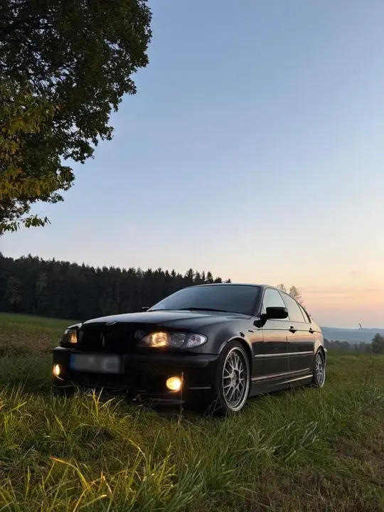 BMW 320I
