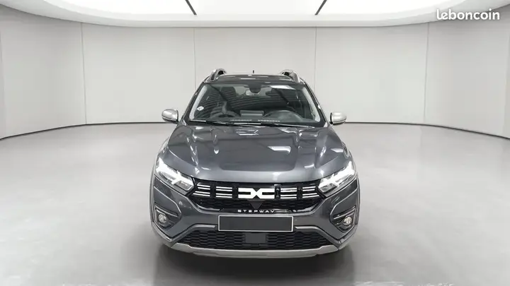 Dacia Sandero 2023 photo 2