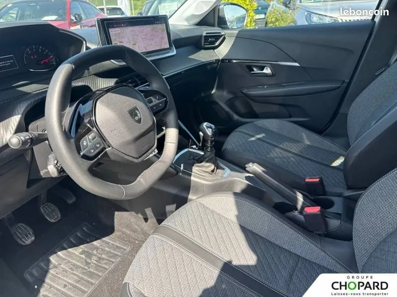 Peugeot 208 2025 photo 2