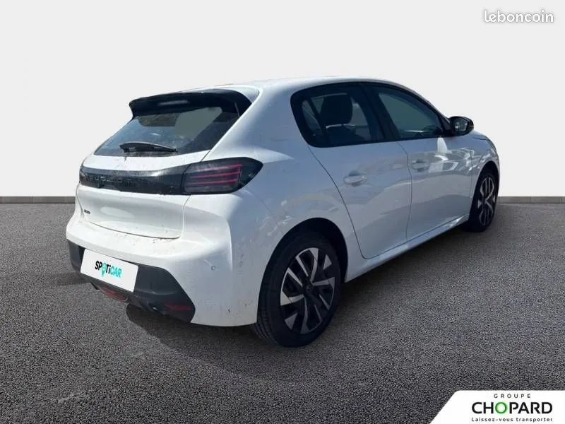 Peugeot 208 2025 photo 3