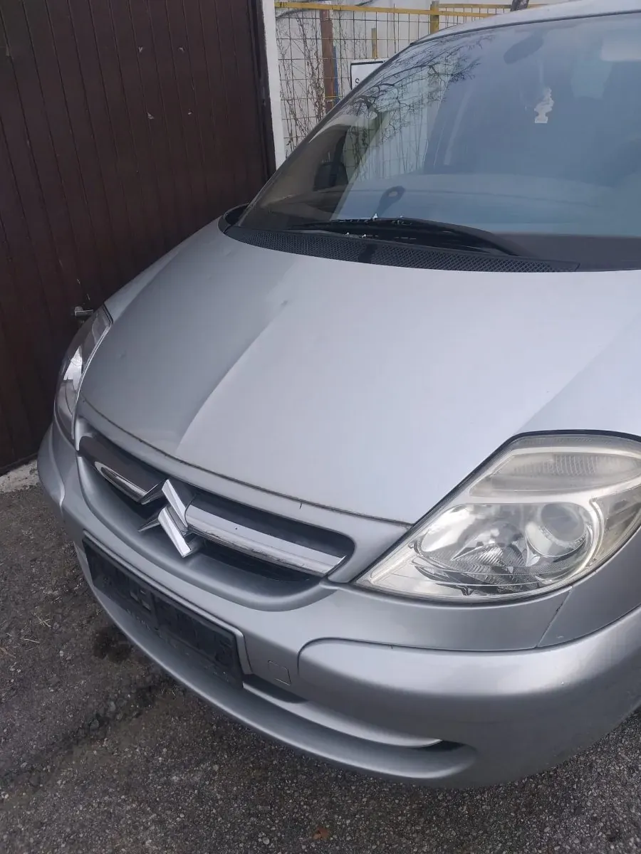 Citroen C8 2004 photo 2
