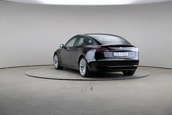 Tesla Model 3 2022 photo 2