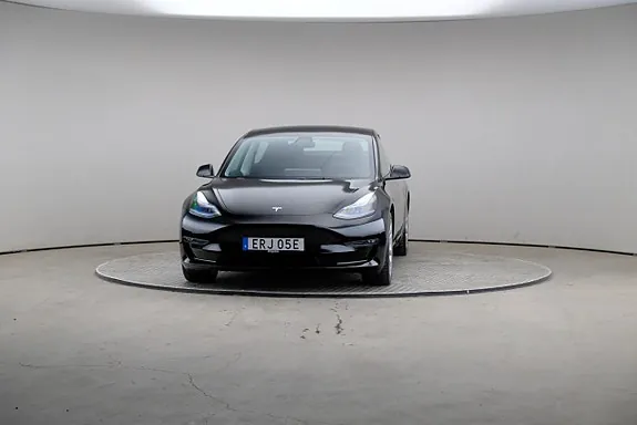 Tesla Model 3 2022 photo 3