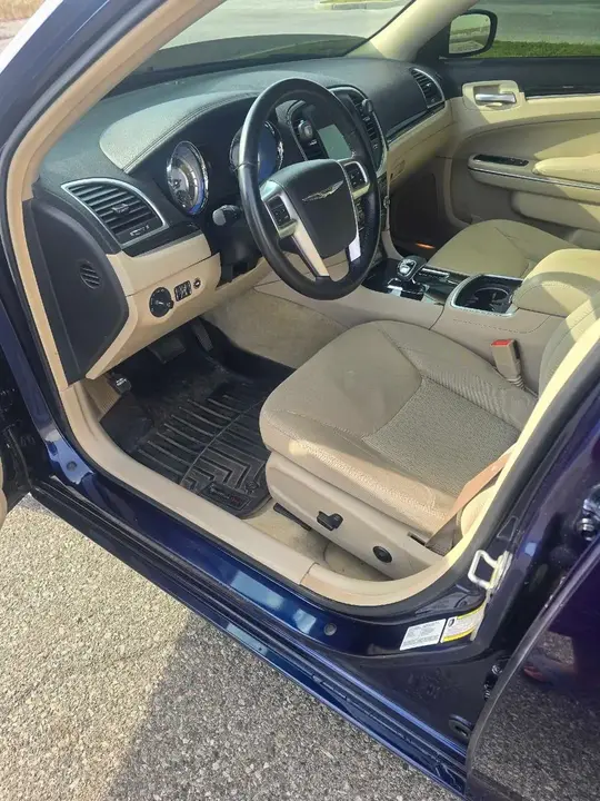 Chrysler 300 2013 photo 5