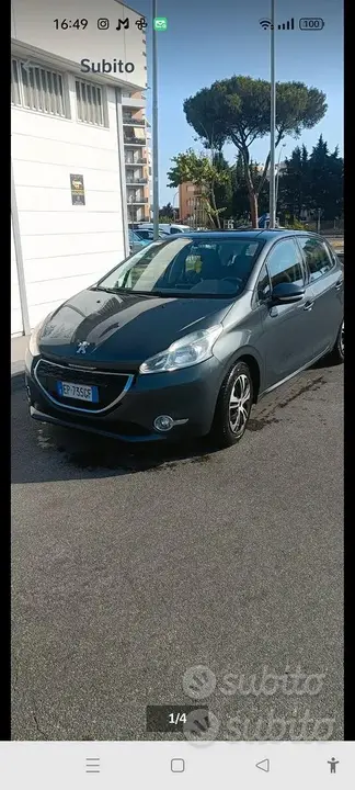 Peugeot 208 2012 photo 2