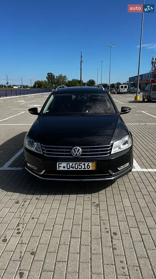 Volkswagen Passat 2013 photo 2