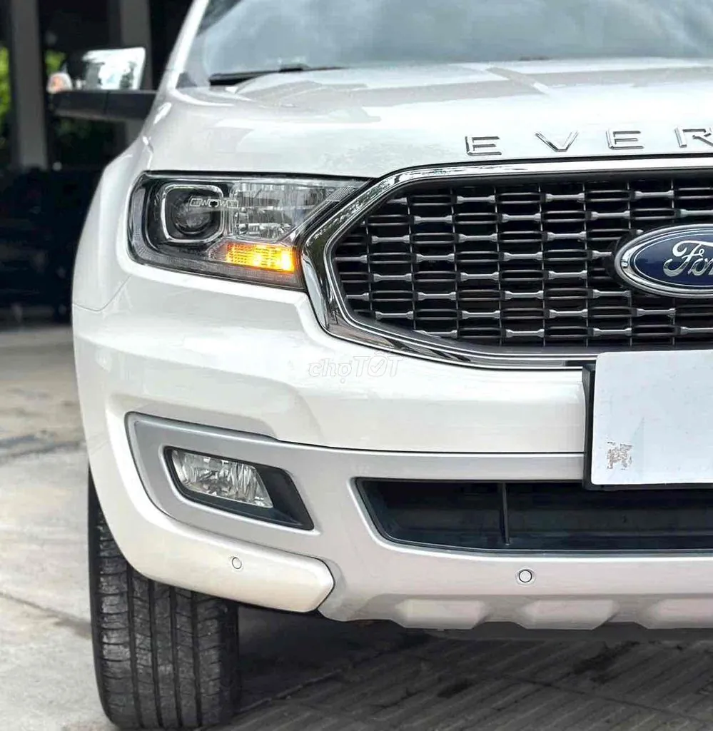 Ford Everest 2022 photo 2