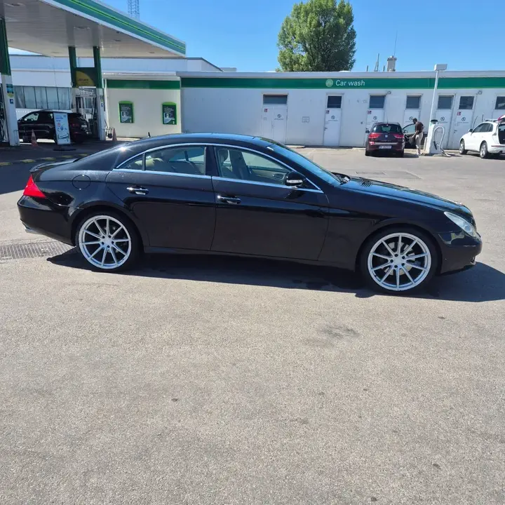 Mercedes-Benz Cls 2004 photo 3