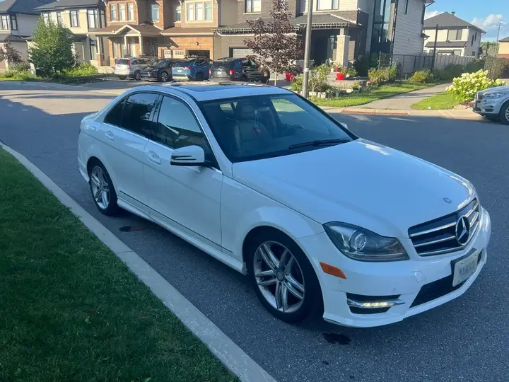 Mercedes-Benz C-Class 2014 photo 2