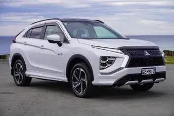 Mitsubishi Eclipse Cross 2023 photo 2