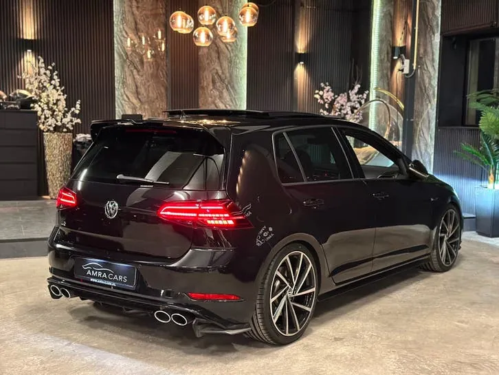 Volkswagen Golf 2017 photo 2