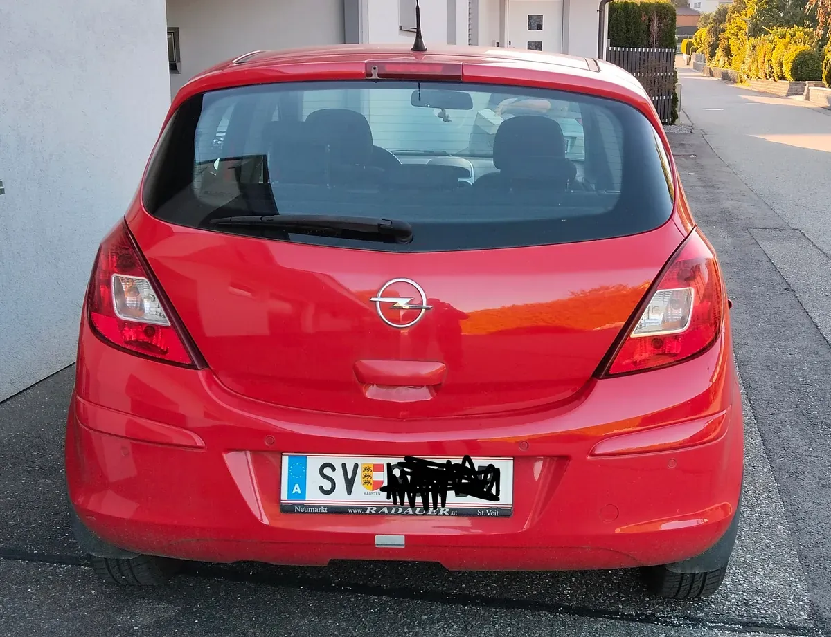 Opel Corsa 2009 photo 2