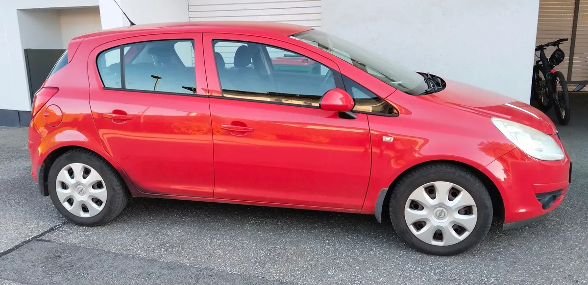 Opel Corsa 2009 photo 3
