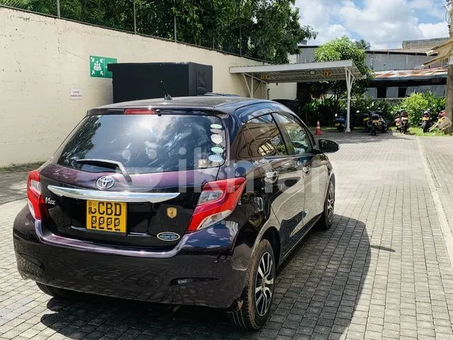 Toyota Vitz 2016 photo 4