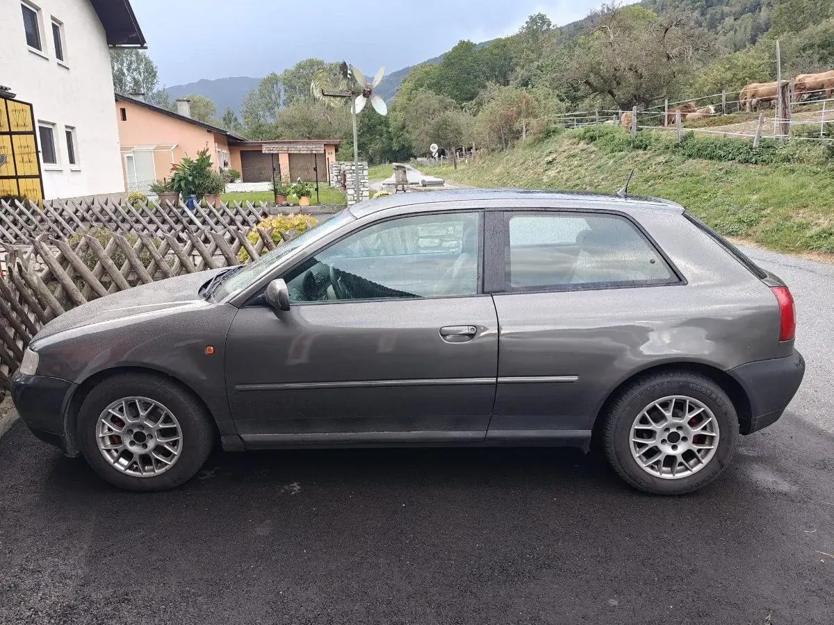 Audi A3 2000 photo 2