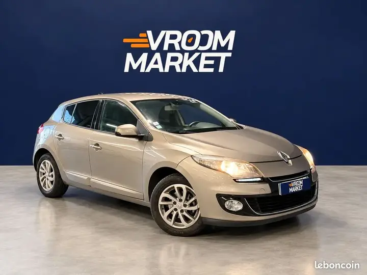 Renault Megane 2013 photo 2