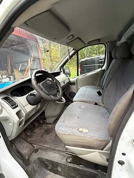 Nissan Primastar 2006 photo 2