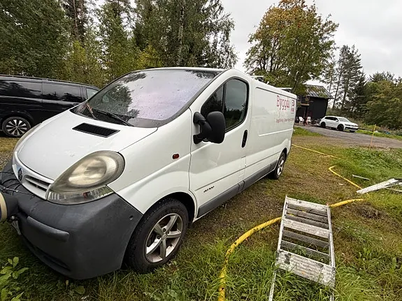 Nissan Primastar 2006 photo 5