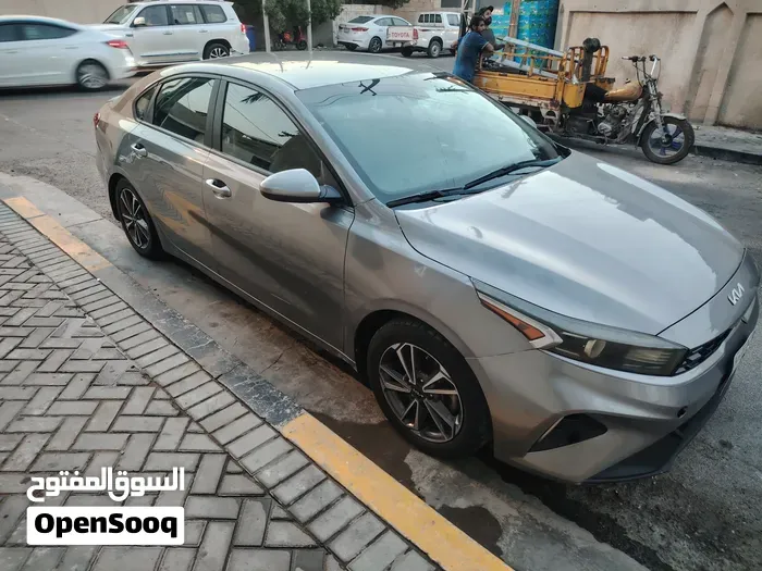 Kia Forte 2022 photo 4