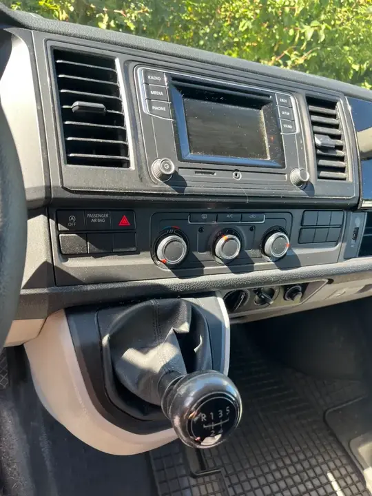 Volkswagen T6 2017 photo 3