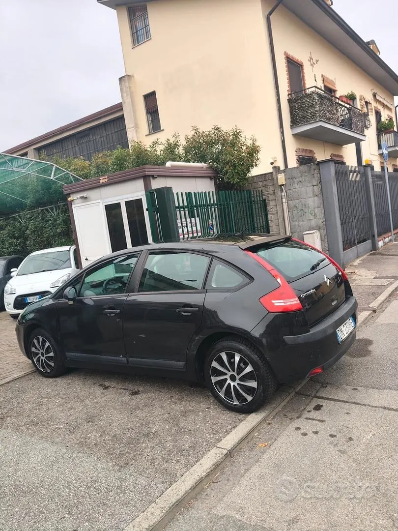 Citroen C4 2008 photo 4