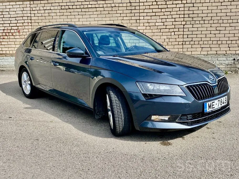Skoda Superb 2019 photo 2
