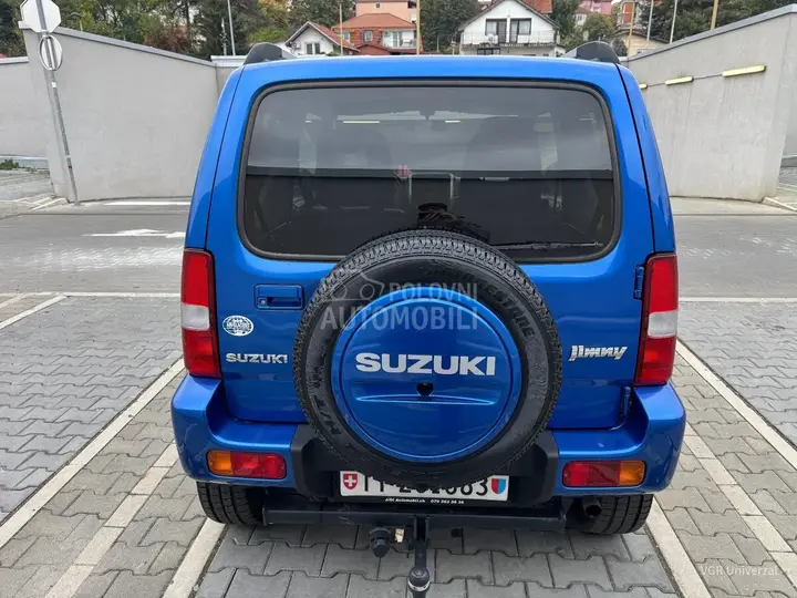 Suzuki Jimny 2011 photo 4