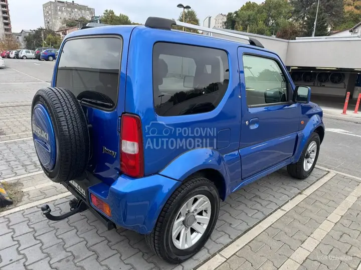 Suzuki Jimny 2011 photo 3