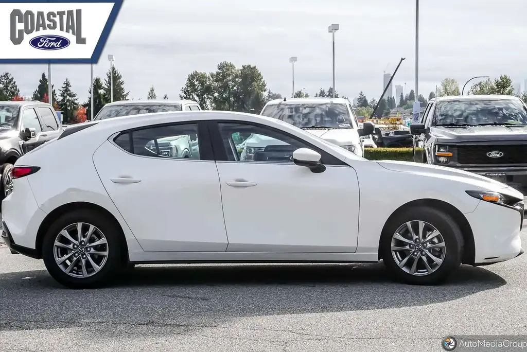 Mazda 3 2021 photo 4