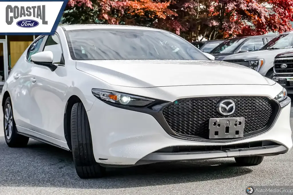 Mazda 3 2021 photo 3