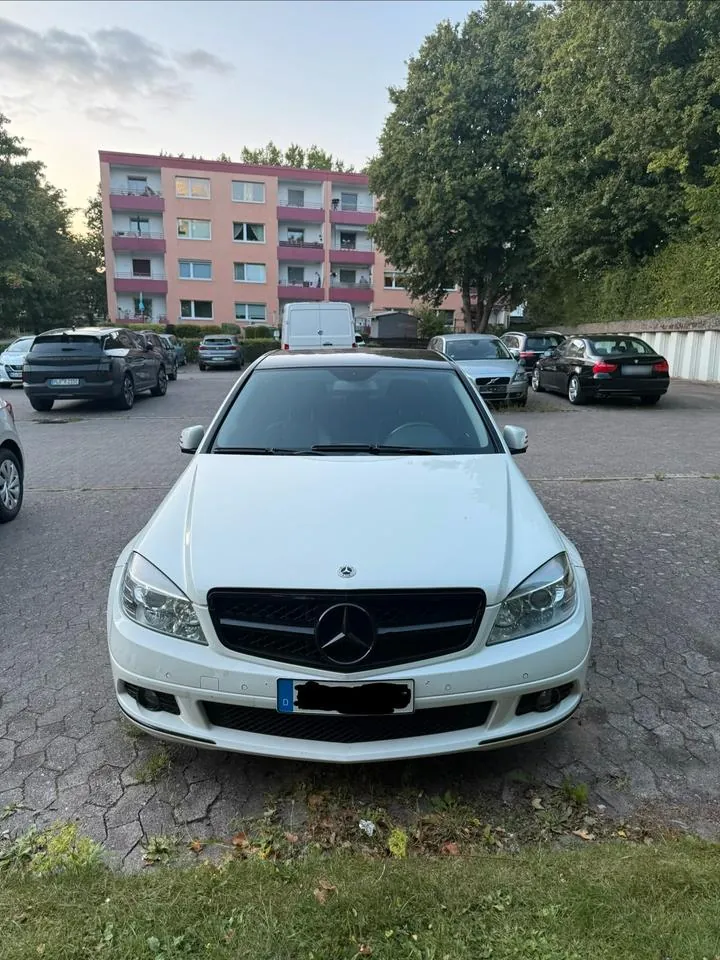 Mercedes-Benz C180