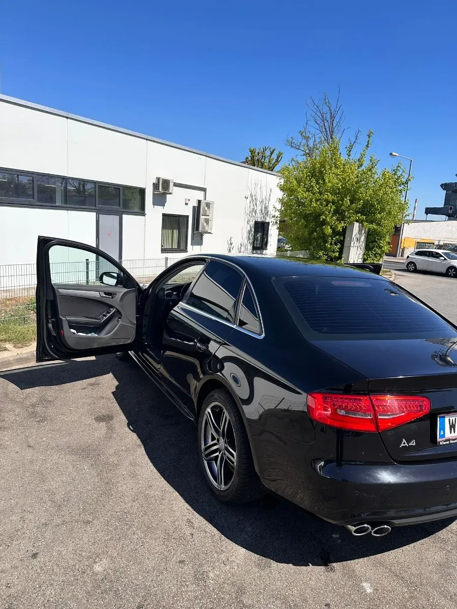 Audi A4 2014 photo 2