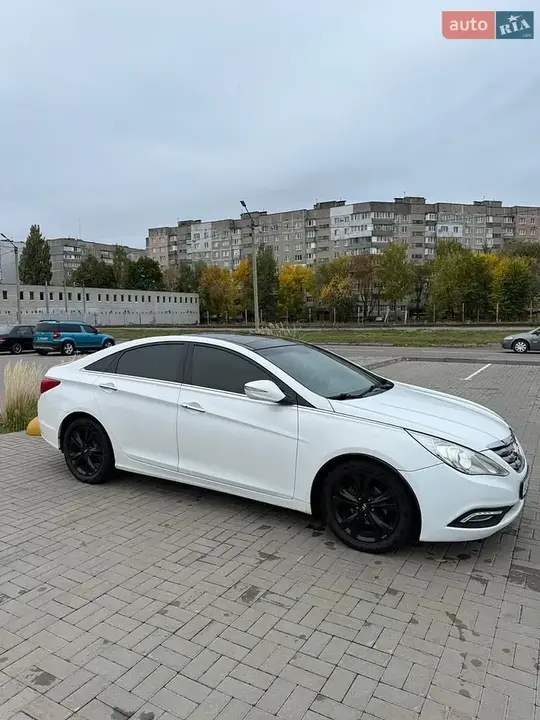 Hyundai Sonata 2010 photo 4