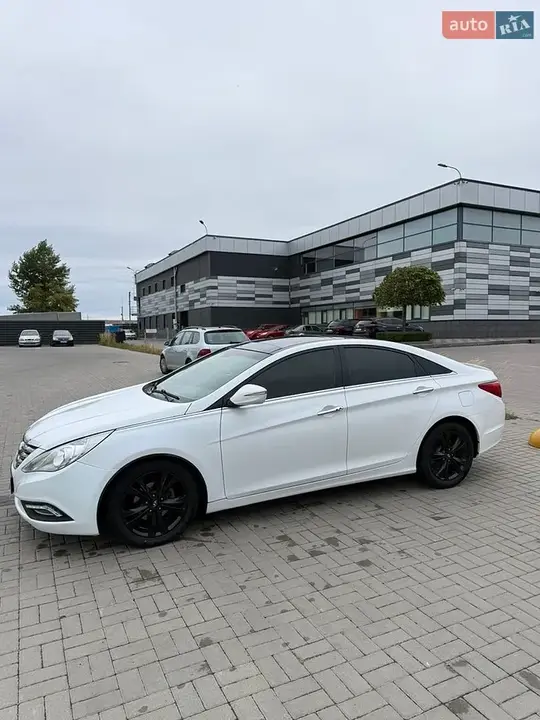 Hyundai Sonata 2010 photo 5