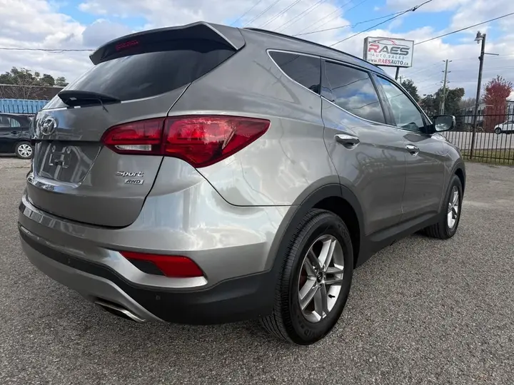 Hyundai Santa Fe 2017 photo 3
