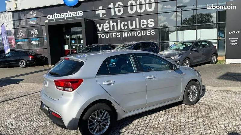 Kia Rio 2023 photo 5