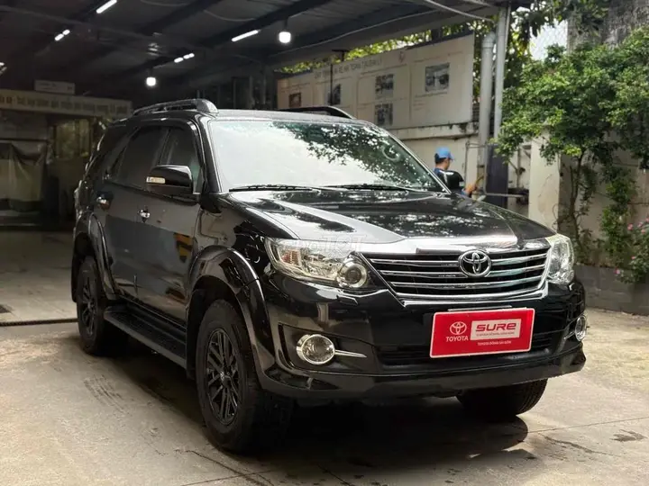 Toyota Fortuner 2015 photo 2