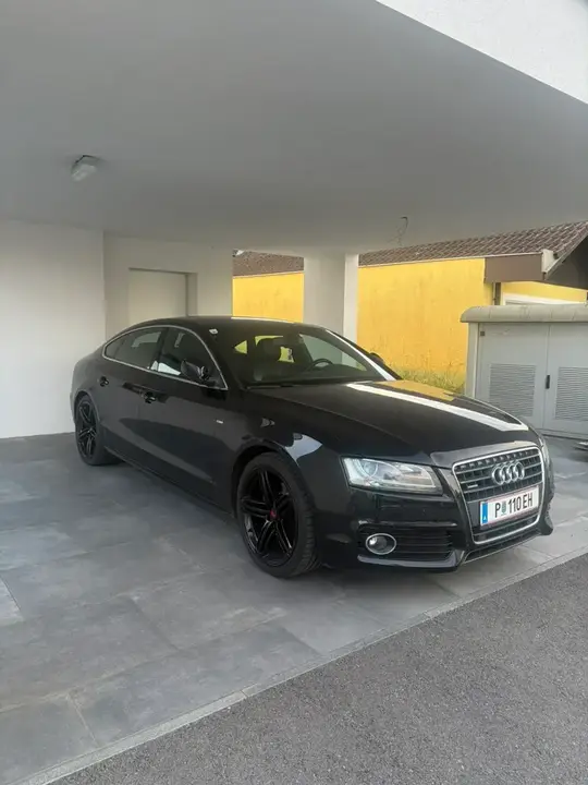 Audi A5 2010 photo 2
